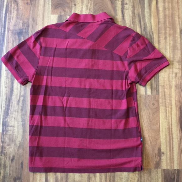 Large Volcom polo - Picture 2 of 2